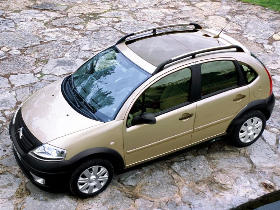  Citroen C3 XTR 2004 года  (фото 9 из 12)